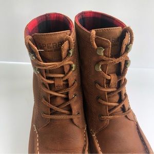 Sperry Top Sider Lug Boots Sz 7 1/2